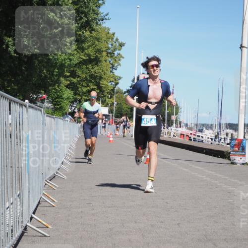 17.08.2025 - KN Förde Triathlon 2025 KatJ http://msf.ph/oto/8600762 17.08.2025 13:41:58 Laufen 454, 477, 546 meine-sportfotos.de