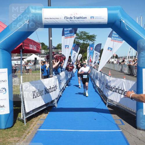 17.08.2025 - KN Förde Triathlon 2025 MichiJ http://msf.ph/oto/8600771 17.08.2025 14:05:58 Laufen 517, 527 meine-sportfotos.de