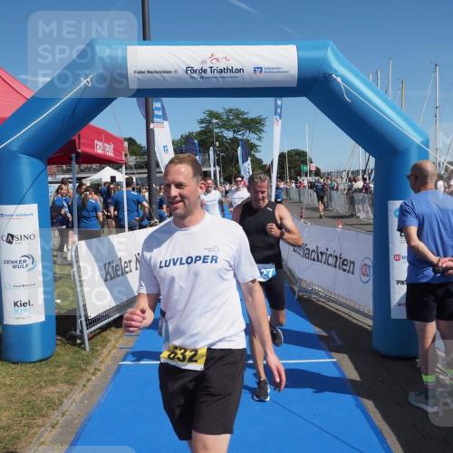 17.08.2025 - KN Förde Triathlon 2025 MichiJ http://msf.ph/oto/8600812 17.08.2025 12:16:36 Laufen 327, 341, 632 meine-sportfotos.de
