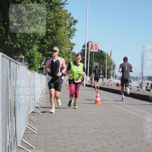 17.08.2025 - KN Förde Triathlon 2025 KatJ http://msf.ph/oto/8600822 17.08.2025 11:53:02 Laufen 300, 312, 607 meine-sportfotos.de