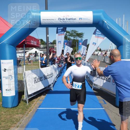 17.08.2025 - KN Förde Triathlon 2025 MichiJ http://msf.ph/oto/8600832 17.08.2025 14:06:00 Laufen 517, 527 meine-sportfotos.de
