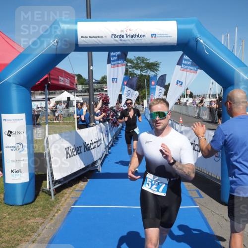 17.08.2025 - KN Förde Triathlon 2025 MichiJ http://msf.ph/oto/8600842 17.08.2025 14:06:00 Laufen 517, 527 meine-sportfotos.de
