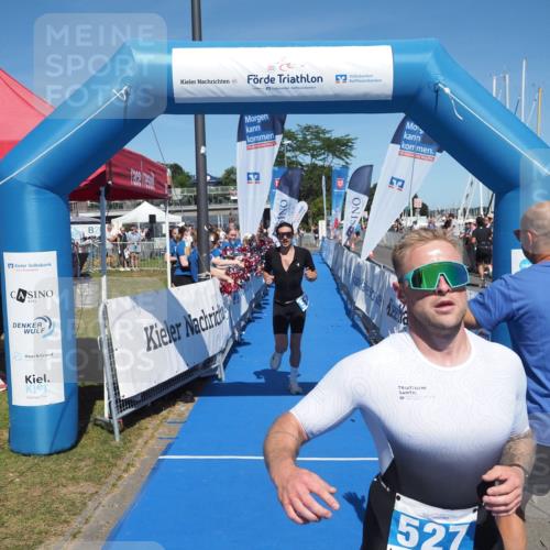 17.08.2025 - KN Förde Triathlon 2025 MichiJ http://msf.ph/oto/8600849 17.08.2025 14:06:00 Laufen 517, 527 meine-sportfotos.de