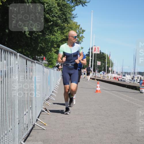17.08.2025 - KN Förde Triathlon 2025 KatJ http://msf.ph/oto/8600852 17.08.2025 13:42:02 Laufen 454, 477, 546 meine-sportfotos.de