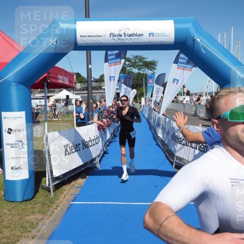 17.08.2025 - KN Förde Triathlon 2025 MichiJ http://msf.ph/oto/8600853 17.08.2025 14:06:00 Laufen 517, 527 meine-sportfotos.de