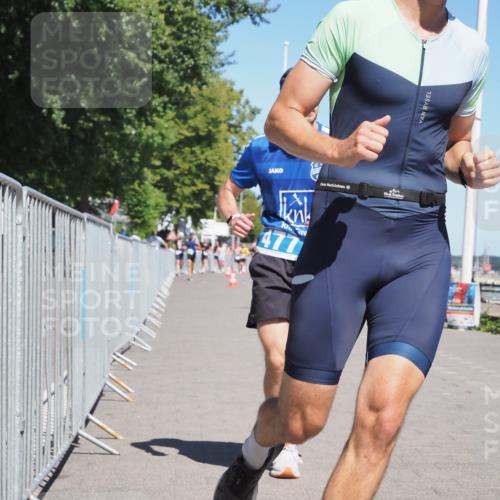 17.08.2025 - KN Förde Triathlon 2025 KatJ http://msf.ph/oto/8600872 17.08.2025 13:42:04 Laufen 477, 546 meine-sportfotos.de