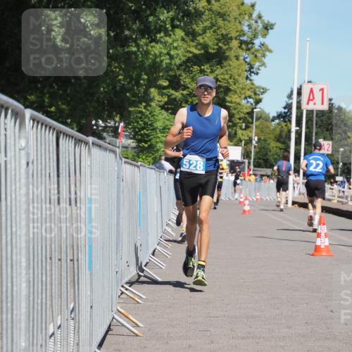 17.08.2025 - KN Förde Triathlon 2025 KatJ http://msf.ph/oto/8600910 17.08.2025 13:42:14 Laufen 425, 513, 528 meine-sportfotos.de