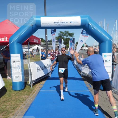 17.08.2025 - KN Förde Triathlon 2025 MichiJ http://msf.ph/oto/8600972 17.08.2025 14:06:13 Laufen 511 meine-sportfotos.de