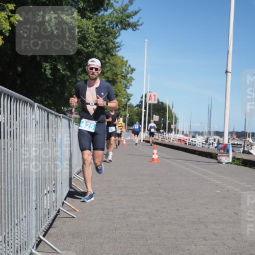 17.08.2025 - KN Förde Triathlon 2025 KatJ http://msf.ph/oto/8600987 17.08.2025 13:42:18 Laufen 425, 470, 512, 513, 528 meine-sportfotos.de
