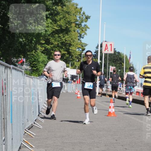 17.08.2025 - KN Förde Triathlon 2025 KatJ http://msf.ph/oto/8601169 17.08.2025 13:42:34 Laufen 426, 517, 520 meine-sportfotos.de