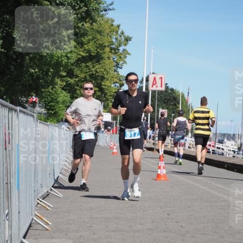 17.08.2025 - KN Förde Triathlon 2025 KatJ http://msf.ph/oto/8601179 17.08.2025 13:42:35 Laufen 426, 517 meine-sportfotos.de