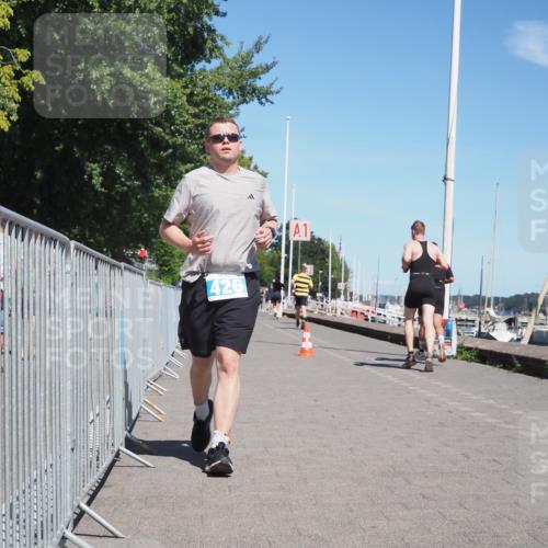 17.08.2025 - KN Förde Triathlon 2025 KatJ http://msf.ph/oto/8601224 17.08.2025 13:42:39 Laufen 426, 439, 517 meine-sportfotos.de