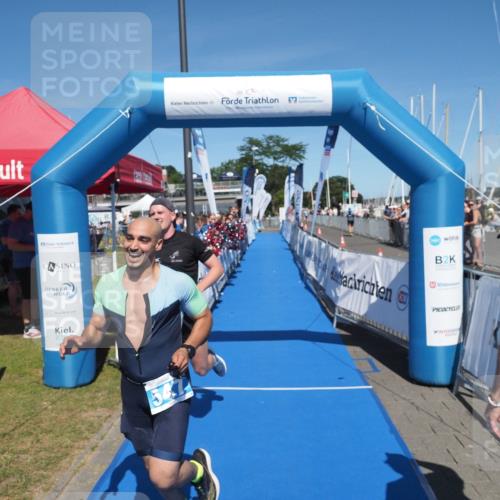 17.08.2025 - KN Förde Triathlon 2025 MichiJ http://msf.ph/oto/8601229 17.08.2025 14:07:10 Laufen 484, 547 meine-sportfotos.de
