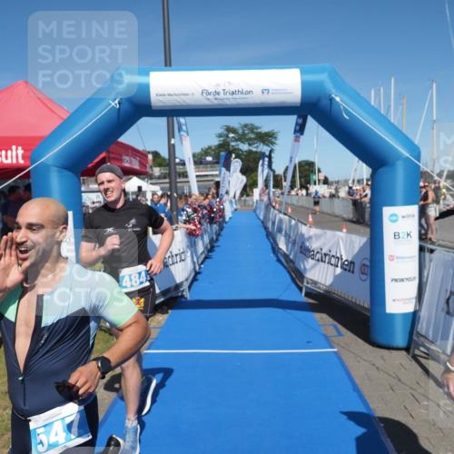 17.08.2025 - KN Förde Triathlon 2025 MichiJ http://msf.ph/oto/8601233 17.08.2025 14:07:10 Laufen 484, 547 meine-sportfotos.de