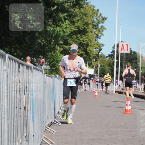 17.08.2025 - KN Förde Triathlon 2025 KatJ http://msf.ph/oto/8601238 17.08.2025 13:42:43 Laufen 439 meine-sportfotos.de