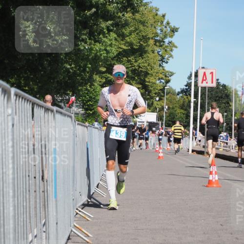 17.08.2025 - KN Förde Triathlon 2025 KatJ http://msf.ph/oto/8601243 17.08.2025 13:42:44 Laufen 439 meine-sportfotos.de