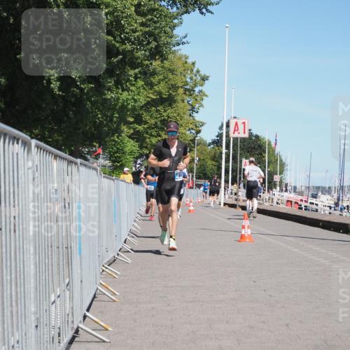 17.08.2025 - KN Förde Triathlon 2025 KatJ http://msf.ph/oto/8601320 17.08.2025 13:42:57 Laufen 420, 427, 494, 498 meine-sportfotos.de