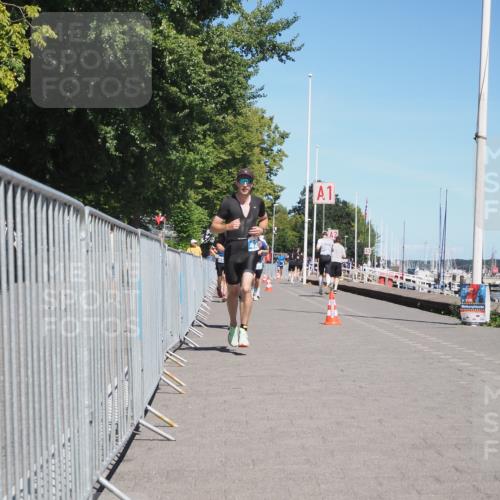 17.08.2025 - KN Förde Triathlon 2025 KatJ http://msf.ph/oto/8601343 17.08.2025 13:42:58 Laufen 420, 427, 430, 494, 498 meine-sportfotos.de