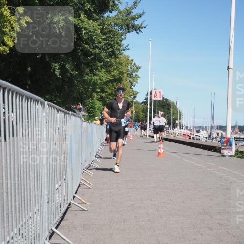 17.08.2025 - KN Förde Triathlon 2025 KatJ http://msf.ph/oto/8601346 17.08.2025 13:42:58 Laufen 420, 427, 430, 494, 498 meine-sportfotos.de