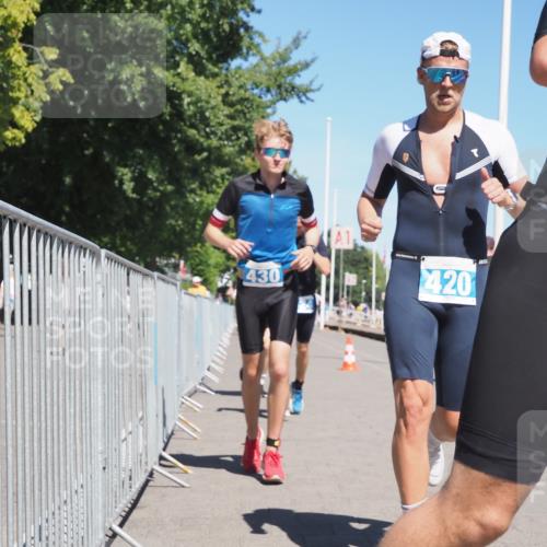 17.08.2025 - KN Förde Triathlon 2025 KatJ http://msf.ph/oto/8601445 17.08.2025 13:43:06 Laufen 420, 424, 430, 487, 498, 509 meine-sportfotos.de