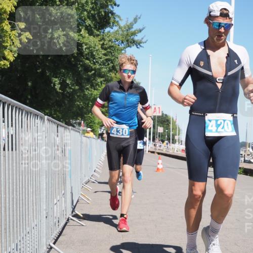 17.08.2025 - KN Förde Triathlon 2025 KatJ http://msf.ph/oto/8601449 17.08.2025 13:43:06 Laufen 420, 424, 430, 487, 498, 509 meine-sportfotos.de