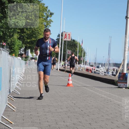 17.08.2025 - KN Förde Triathlon 2025 KatJ http://msf.ph/oto/8601520 17.08.2025 11:53:45 Laufen 264, 334 meine-sportfotos.de