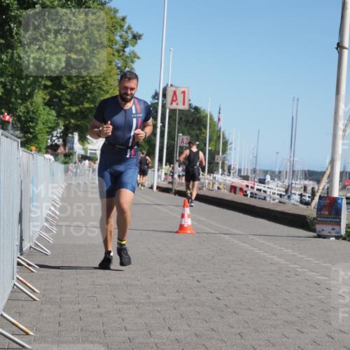 17.08.2025 - KN Förde Triathlon 2025 KatJ http://msf.ph/oto/8601525 17.08.2025 11:53:45 Laufen 264, 334 meine-sportfotos.de