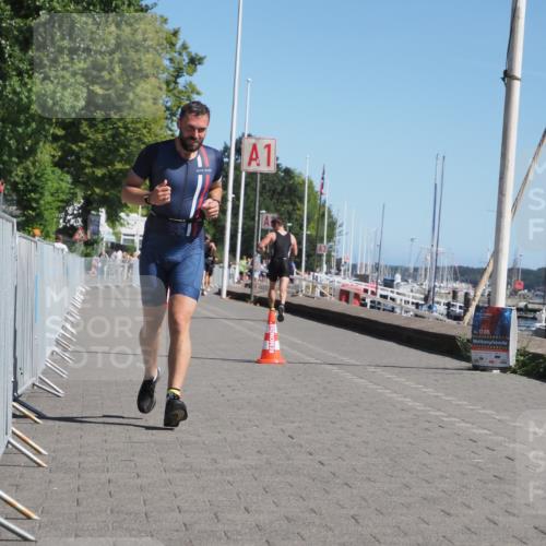 17.08.2025 - KN Förde Triathlon 2025 KatJ http://msf.ph/oto/8601530 17.08.2025 11:53:45 Laufen 264, 334 meine-sportfotos.de