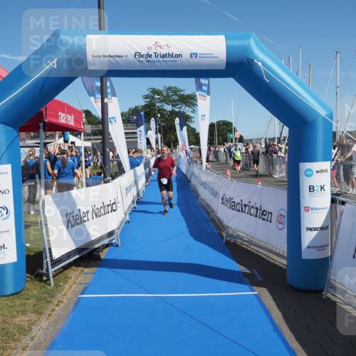 17.08.2025 - KN Förde Triathlon 2025 MichiJ http://msf.ph/oto/8601624 17.08.2025 12:18:13 Laufen 312, 329 meine-sportfotos.de