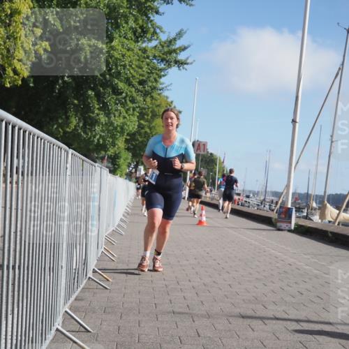 17.08.2025 - KN Förde Triathlon 2025 KatJ http://msf.ph/oto/8601665 17.08.2025 10:27:00 Laufen 159, 180, 211 meine-sportfotos.de
