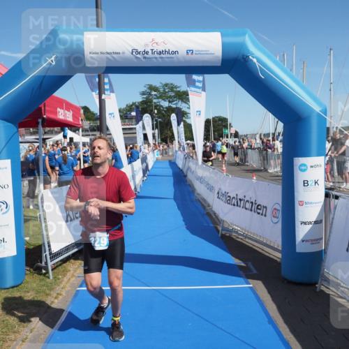 17.08.2025 - KN Förde Triathlon 2025 MichiJ http://msf.ph/oto/8601723 17.08.2025 12:18:16 Laufen 329 meine-sportfotos.de