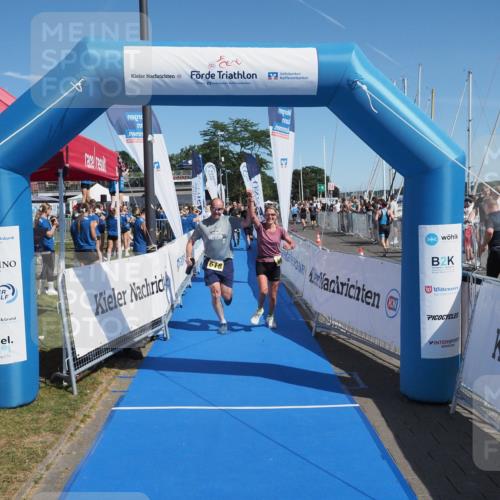 17.08.2025 - KN Förde Triathlon 2025 MichiJ http://msf.ph/oto/8601873 17.08.2025 12:18:45 Laufen 297, 618 meine-sportfotos.de