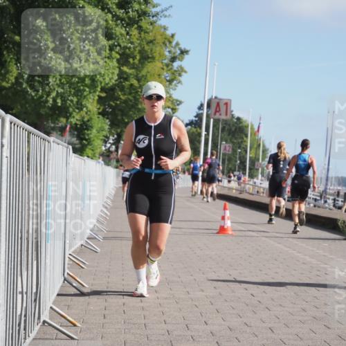 17.08.2025 - KN Förde Triathlon 2025 KatJ http://msf.ph/oto/8601887 17.08.2025 10:27:06 Laufen 159, 196 meine-sportfotos.de