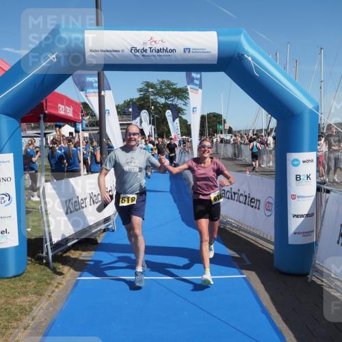 17.08.2025 - KN Förde Triathlon 2025 MichiJ http://msf.ph/oto/8601888 17.08.2025 12:18:46 Laufen 297, 618, 624 meine-sportfotos.de