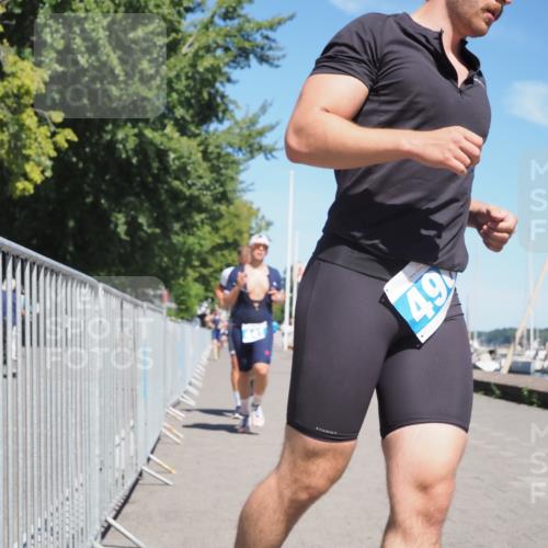 17.08.2025 - KN Förde Triathlon 2025 KatJ http://msf.ph/oto/8601894 17.08.2025 13:43:44 Laufen 441, 472, 496, 500 meine-sportfotos.de