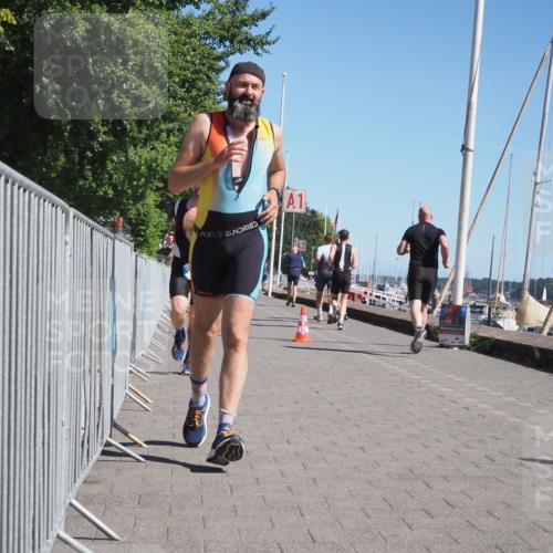17.08.2025 - KN Förde Triathlon 2025 KatJ http://msf.ph/oto/8601896 17.08.2025 11:54:32 Laufen 270, 310 meine-sportfotos.de