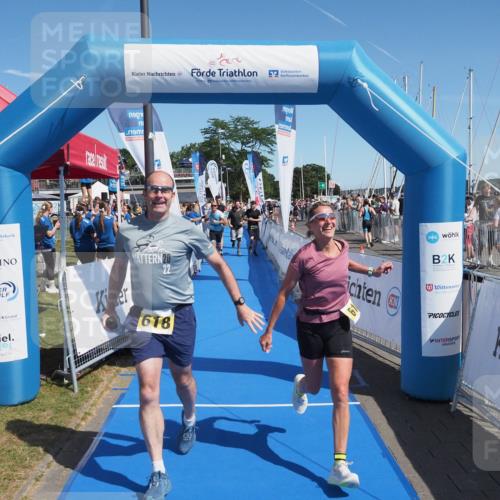17.08.2025 - KN Förde Triathlon 2025 MichiJ http://msf.ph/oto/8601903 17.08.2025 12:18:46 Laufen 297, 618, 624 meine-sportfotos.de