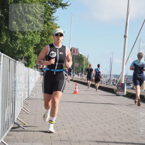17.08.2025 - KN Förde Triathlon 2025 KatJ http://msf.ph/oto/8601912 17.08.2025 10:27:07 Laufen 130, 159, 196 meine-sportfotos.de