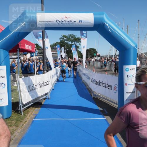 17.08.2025 - KN Förde Triathlon 2025 MichiJ http://msf.ph/oto/8601927 17.08.2025 12:18:47 Laufen 297, 618, 624 meine-sportfotos.de