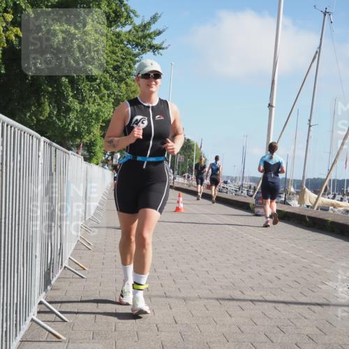 17.08.2025 - KN Förde Triathlon 2025 KatJ http://msf.ph/oto/8601936 17.08.2025 10:27:08 Laufen 130, 159, 196 meine-sportfotos.de