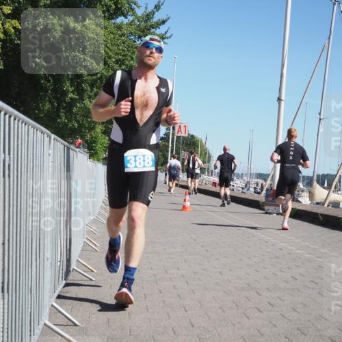 17.08.2025 - KN Förde Triathlon 2025 KatJ http://msf.ph/oto/8601947 17.08.2025 11:54:35 Laufen 302, 310 meine-sportfotos.de