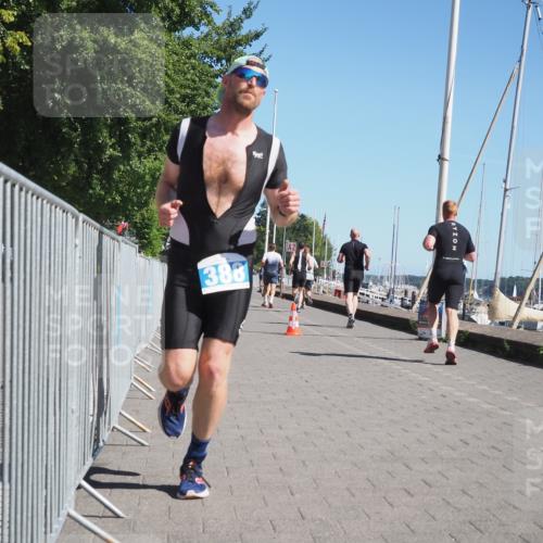 17.08.2025 - KN Förde Triathlon 2025 KatJ http://msf.ph/oto/8601956 17.08.2025 11:54:35 Laufen 302, 310 meine-sportfotos.de