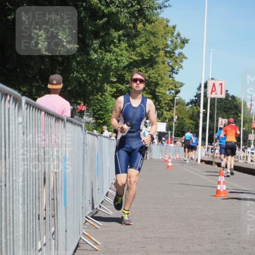 17.08.2025 - KN Förde Triathlon 2025 KatJ http://msf.ph/oto/8602016 17.08.2025 13:43:53 Laufen 464, 514 meine-sportfotos.de