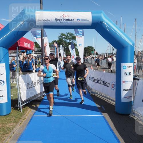 17.08.2025 - KN Förde Triathlon 2025 MichiJ http://msf.ph/oto/8602029 17.08.2025 12:18:50 Laufen 293, 297, 618, 624 meine-sportfotos.de