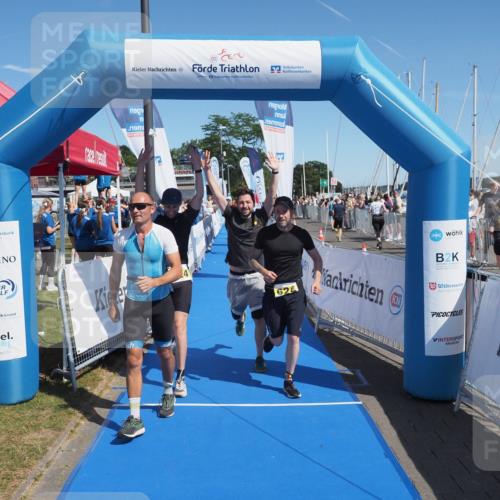 17.08.2025 - KN Förde Triathlon 2025 MichiJ http://msf.ph/oto/8602041 17.08.2025 12:18:51 Laufen 293, 297, 618, 624 meine-sportfotos.de