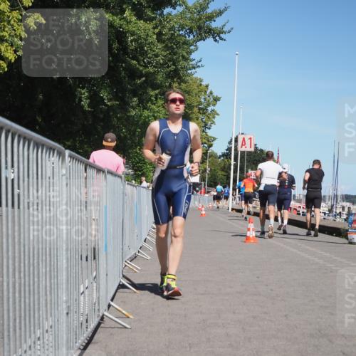 17.08.2025 - KN Förde Triathlon 2025 KatJ http://msf.ph/oto/8602049 17.08.2025 13:43:54 Laufen 464, 514 meine-sportfotos.de