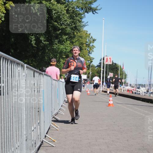 17.08.2025 - KN Förde Triathlon 2025 KatJ http://msf.ph/oto/8602132 17.08.2025 13:44:00 Laufen 465, 514, 542 meine-sportfotos.de