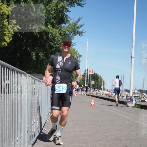 17.08.2025 - KN Förde Triathlon 2025 KatJ http://msf.ph/oto/8602207 17.08.2025 13:44:06 Laufen 465, 542 meine-sportfotos.de