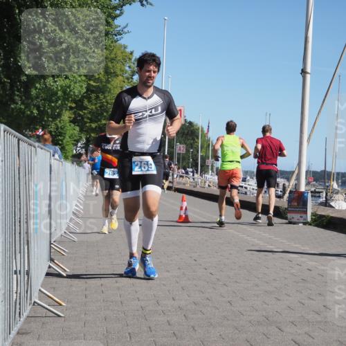 17.08.2025 - KN Förde Triathlon 2025 KatJ http://msf.ph/oto/8602256 17.08.2025 11:55:01 Laufen 269, 293 meine-sportfotos.de