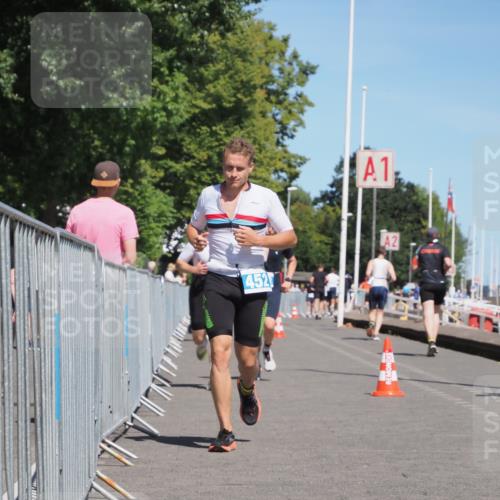 17.08.2025 - KN Förde Triathlon 2025 KatJ http://msf.ph/oto/8602276 17.08.2025 13:44:14 Laufen 440, 452, 527, 549 meine-sportfotos.de
